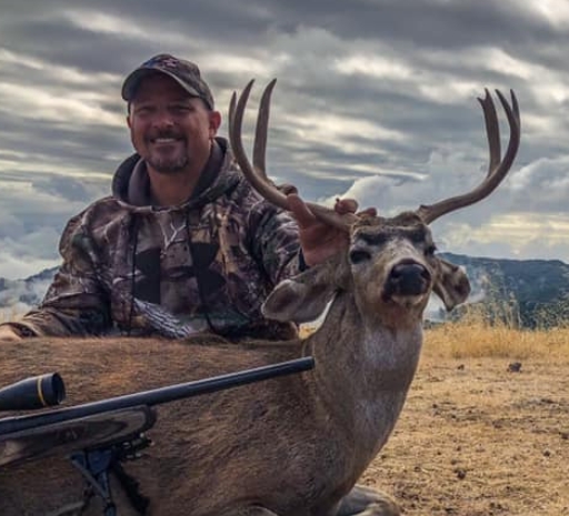 where to deer hunt in california