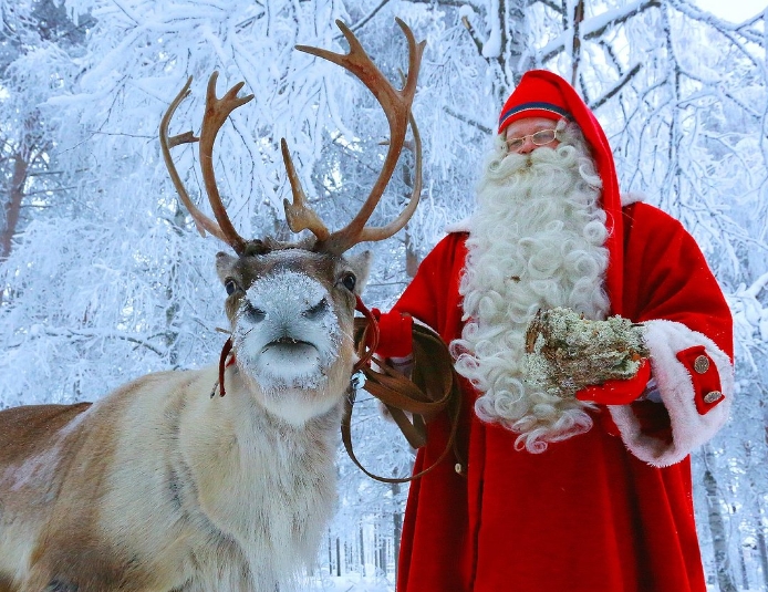 picture of santa claus and reindeer